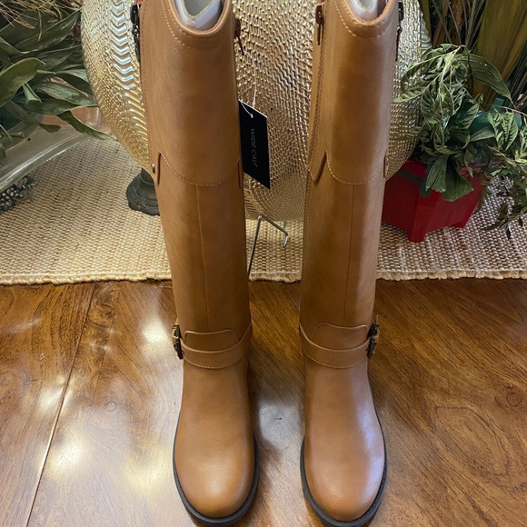 Guess Shoes - GUESS WIDE CALF 6.0